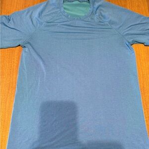 Men’s Lululemon Metal Vent Tech short sleeve